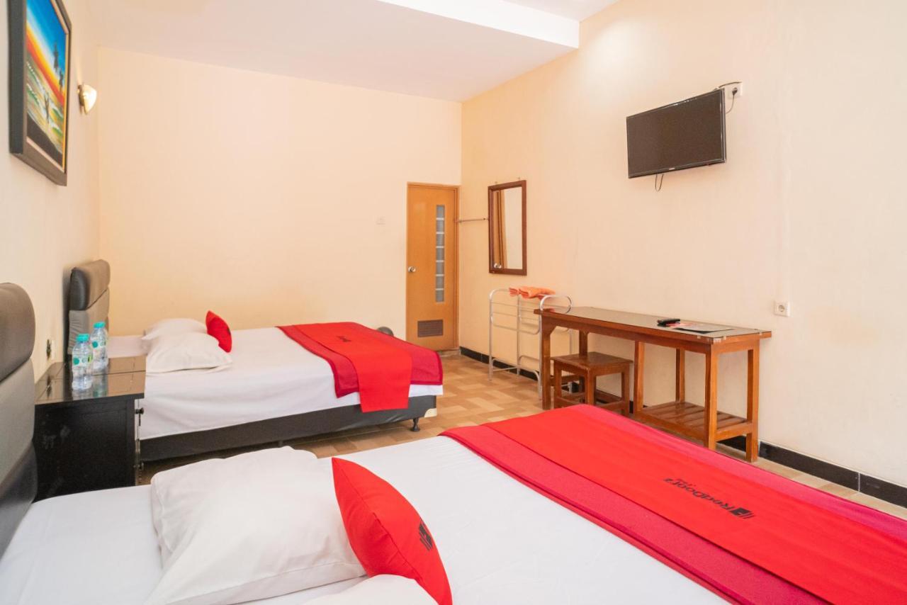 Reddoorz @ Panglima Sudirman Madiun Hotel Eksteriør billede